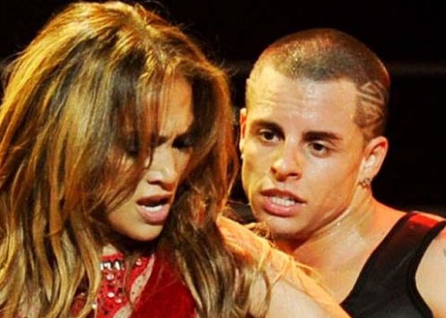 JLo's boyfriend Casper Smart spotted in gay club?