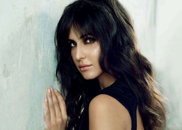 Katrina Kaif insists she's 'very much single' despite Ranbir rumours