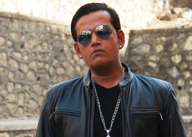 Ravi Kissen excited about first solo-hero Hindi film