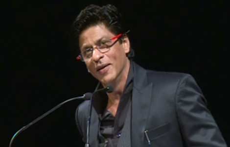 Shah Rukh Khan detained at US airport 