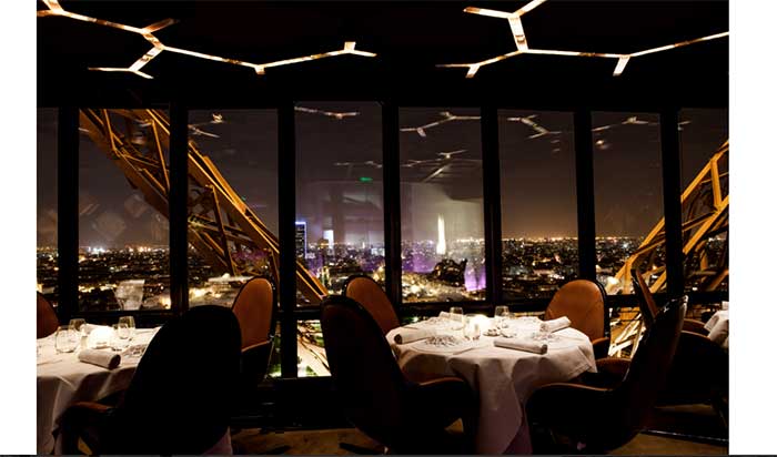 8 Restaurants with the Most Spectacular Views in the World