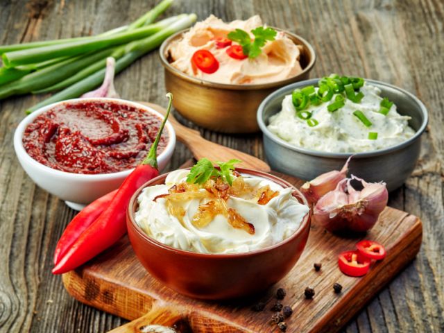7 Dips to Spice Up Your Mundane Meals