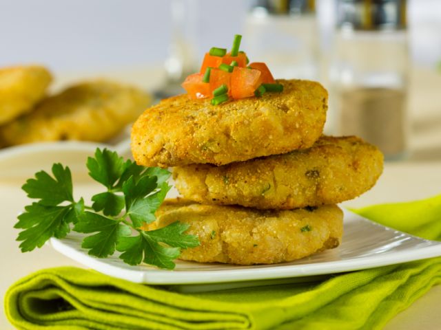 7 Healthy Indian Snacks to Munch While Watching ICC World T20