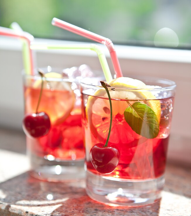 When Life Gives You Lemons: 8 Refreshing Lemonade Recipes When Life Gives You Lemons: 8 Refreshing Lemonade Recipes