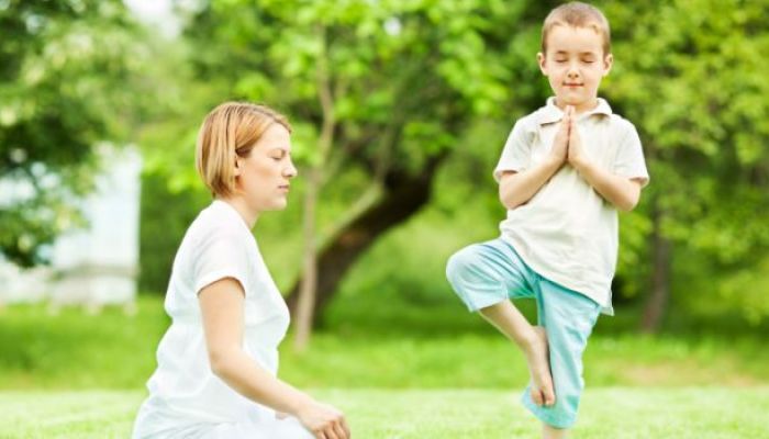 Yoga for Kids: 5 Fun Asanas for Your Little One Yoga for Kids: 5 Fun Asanas for Your Little One