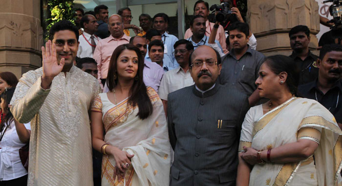 Bachchans revisit Madhushala