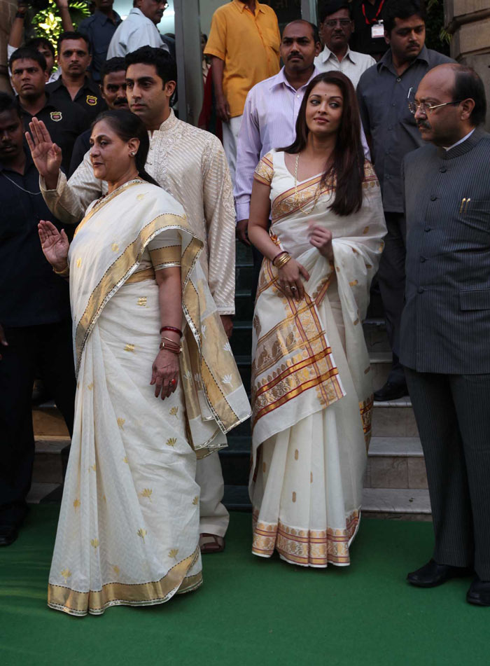 Bachchans revisit Madhushala