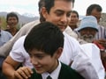 Aamir visits Rancho school in Leh