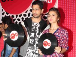 Alia Bhatt's Musical Outing with Sidharth Malhotra thumbaliasidharth_253x190.jpg