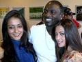 Raima, Riya are Akon's <i>Chammak Challo</i>s