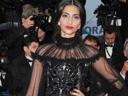 sonam-cannesthumb-3_253x190.jpg