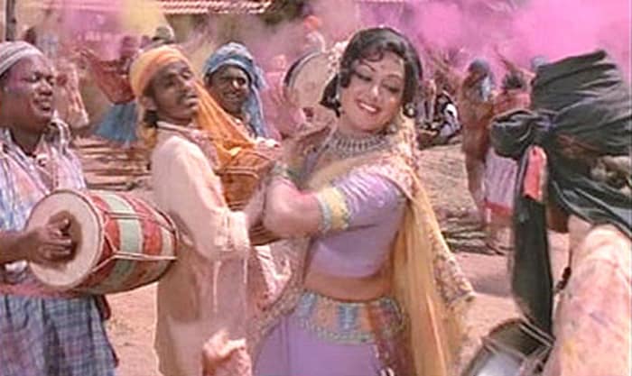 7 Best Bollywood Holi Songs Meraevents