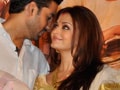 Aishwarya, Abhishek go traditional