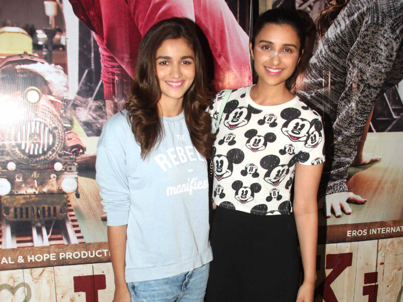 Here's to <I>Ki And Ka</i>: Alia, Parineeti Watch it Together