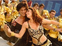 Kareena sizzles in Billu Barber's Marjaani