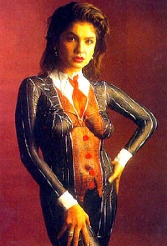 Pooja Bhatt Body Painting | Body Painting Pictures