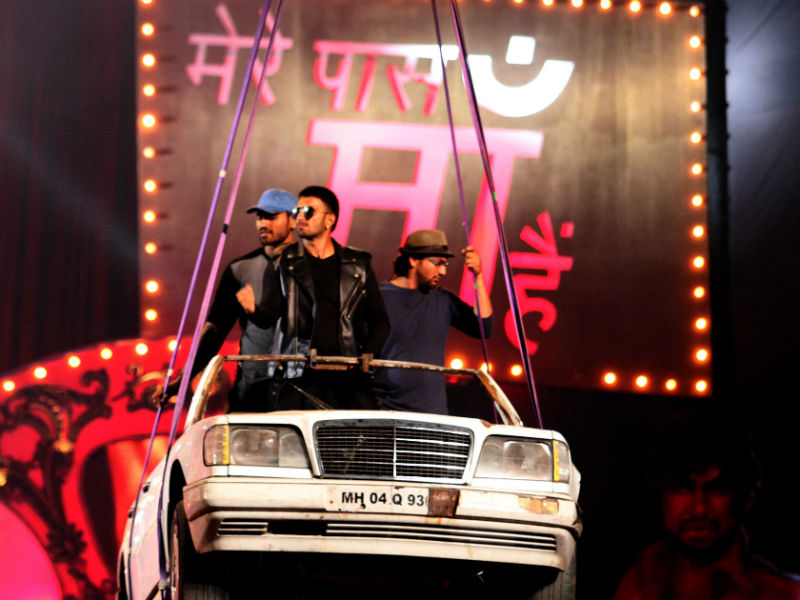 Sneak Peek: Shraddha, Ranveer's Dance Drama