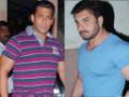 Fitness freak Salman Khan at a new gym