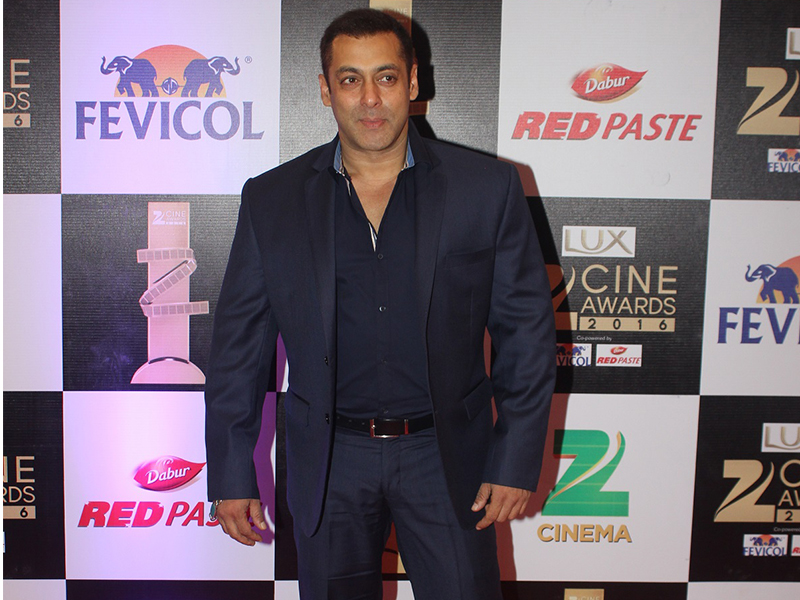 Starry, Starry Night: Bollywood Glitters at the Zee Cine Awards