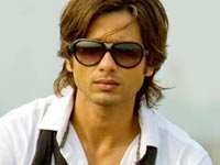 Shahid returns with Dil Bole Hadippa