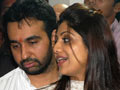 Shilpa, Raj pray together