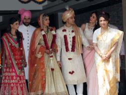 Kodak Moment: Saif, Kareena, Sharmila Celebrate Soha's Wedding sohaweddingthumb_253x190.jpg