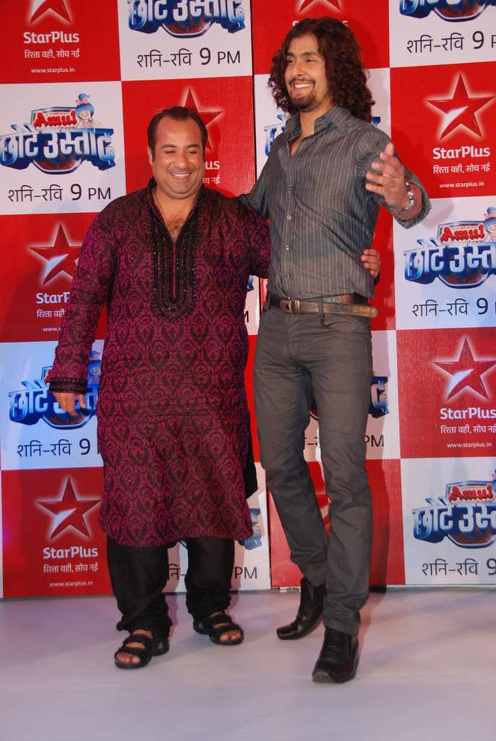 Sonu Nigam dons a new look for  Chhote Ustaad 2