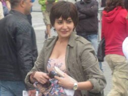 anushka-thumb_253x190.jpg