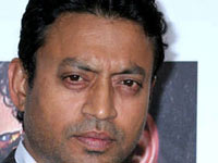 Khans react to Shah Rukh's ordeal
