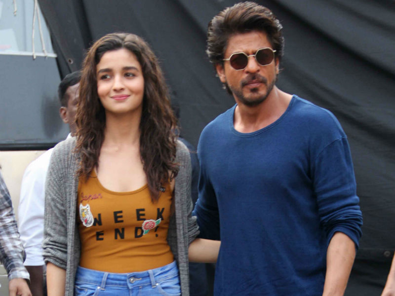 A Slice Of Shah Rukh Khan And Alia Bhatt's <i>Zindagi</i>