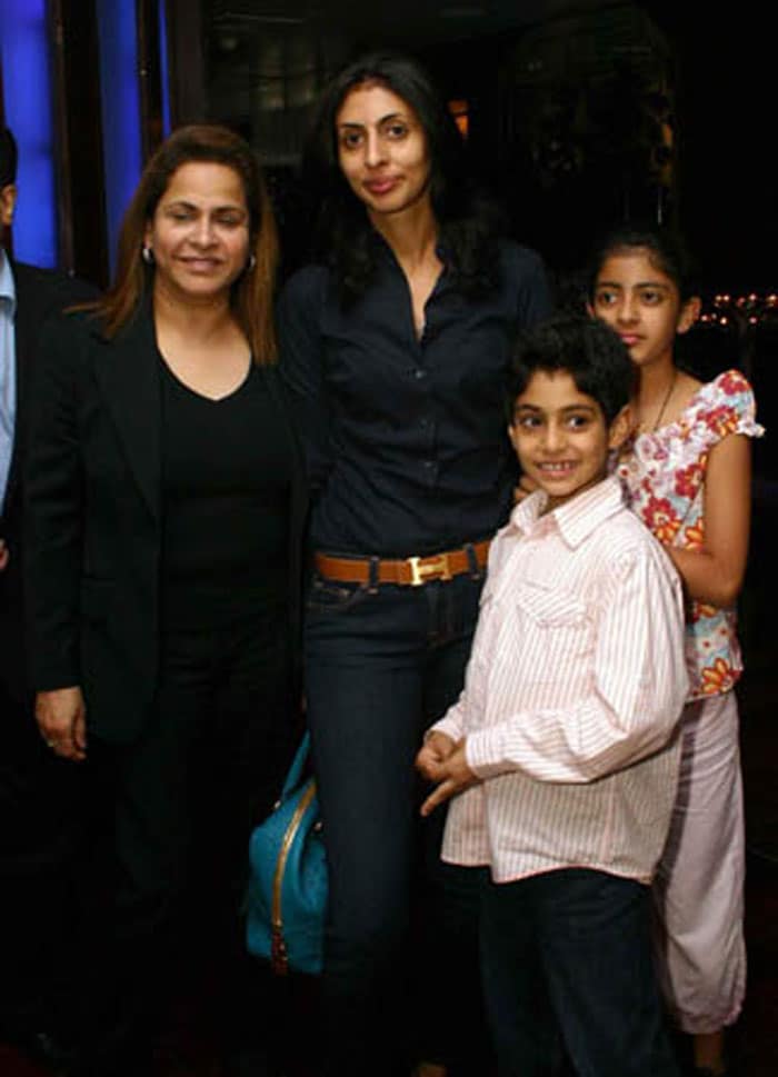 Meenakshi Sheshadri with