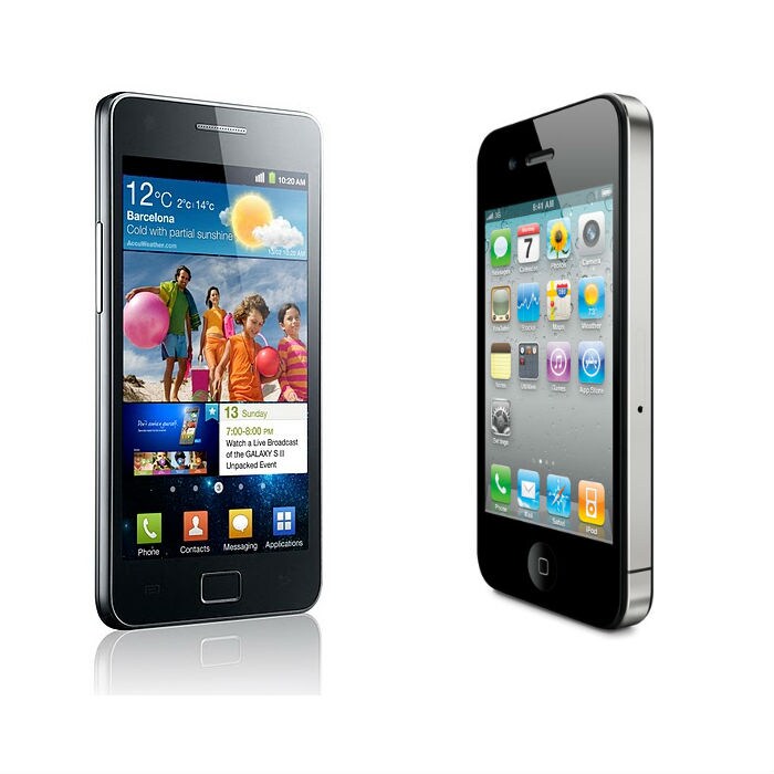 Apple iPhone4 vs. Samsung Galaxy S II : NDTVGadget.com