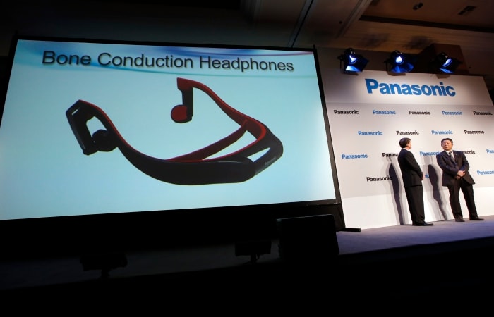 panasoni-headphones-ces-700.jpg