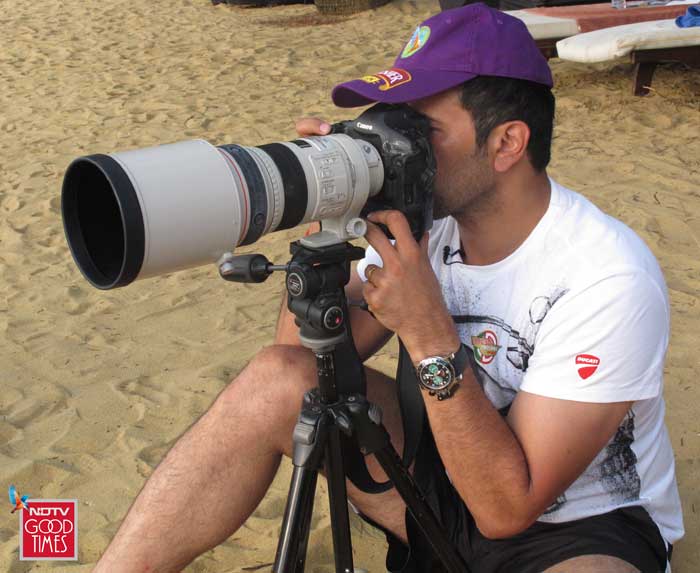 Ace lensman Atul Kasbekar at work