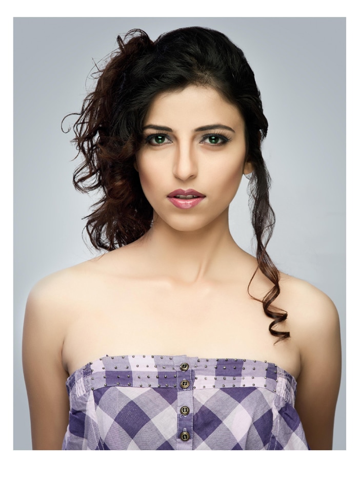 KF Calendar Hunt 2012, Contestant: Priyanka Verma