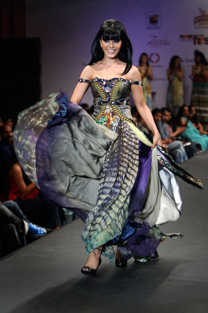 Hotties rule the ramp