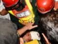 Imran Khan injured after he falls during rally in Lahore