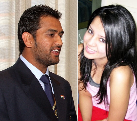 Dhoni gets engaged