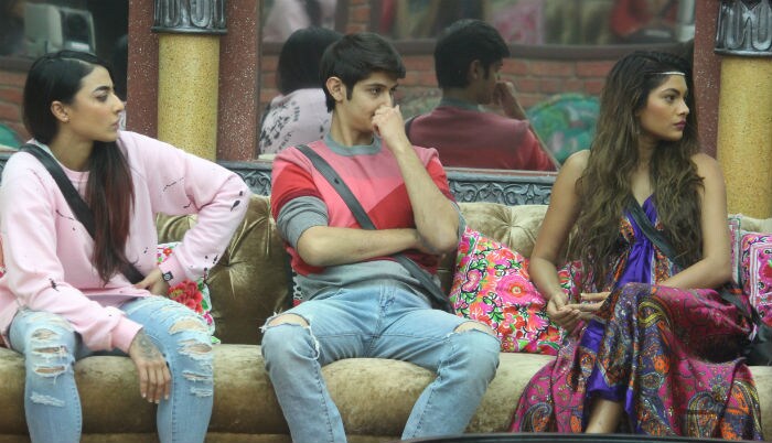 बिग बॉस 10: क्या टूट जाएगी रोहन और लोपा की दोस्ती, आया नॉमिनेशन का ट्विस्ट बिग बॉस 10: क्या टूट जाएगी रोहन और लोपा की दोस्ती, आया नॉमिनेशन का ट्विस्ट