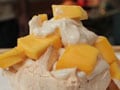 


Drunken Snow White Meringue with Mango