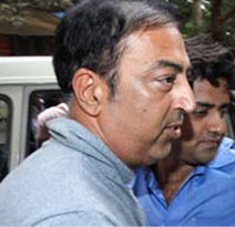 Spot-fixing: Vindoo admits he was in touch with relative of IPL team owner - sources




