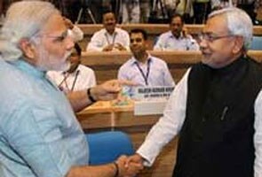 मोदी पर नीतीश का हमला, कोई सेक्युलर ही बनेगा पीएम