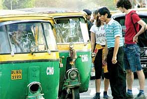 ऑटोवालों की मनमानी रोकने के लिए SMS सेवा, नए हेल्पलाइन नंबर