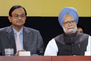 वित्तमंत्रालय छोड़ने के इच्छुक पीएम, चिदंबरम की वापसी संभव