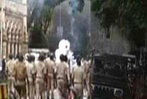 असम दंगों के विरोध में मुंबई में प्रदर्शन हुआ हिंसक; दो मरे, 16 घायल