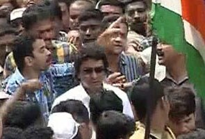 आजाद मैदान से गरजे राज, मांगा पाटिल और पटनायक का इस्तीफा