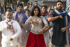 मनोरंजन करेगी 'मटरू की बिजली का मन्डोला'