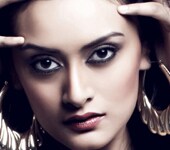 http://drop.ndtv.com/uploads/kingfisher2010/a14.jpg