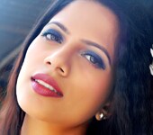 http://drop.ndtv.com/uploads/kingfisher2010/a8.jpg