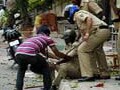 Video: Bangalore lawyers attack reporters with stones, iron chairs